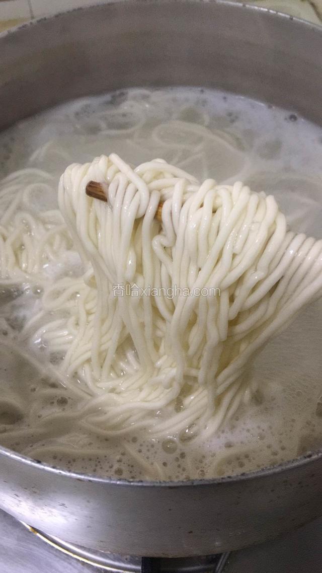 待煮至八成熟即可。