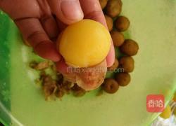 香辣孜然小土豆的做法图解2