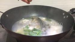 鲫鱼炖豆腐的做法图解24