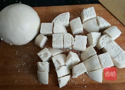 椒盐炒馒头的做法图解1