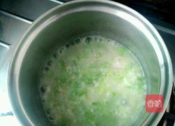 宝宝辅食瘦肉生菜粥的做法图解3