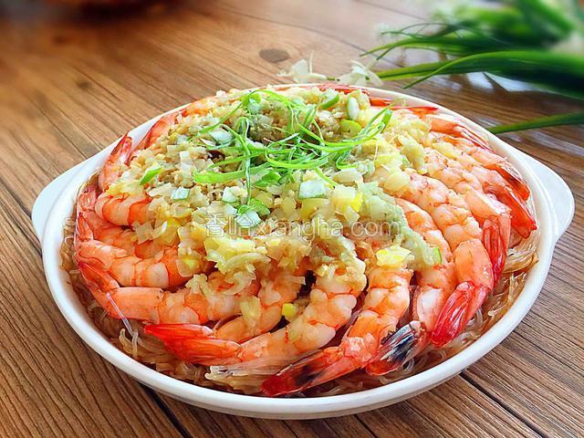 蒜蓉粉丝蒸大虾