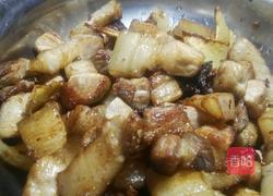 琥珀鹌鹑蛋红烧肉的做法图解2