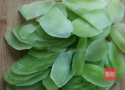 素炒莴笋的做法图解1