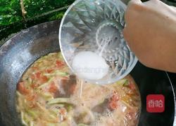 西红柿丝瓜汤的做法图解3