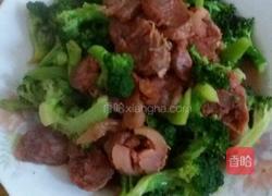 西兰花炒腊肠的做法图解4