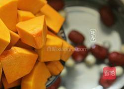 南瓜红枣莲子甜汤的做法图解3