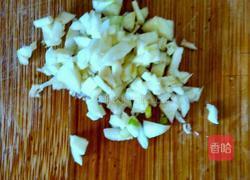 凉拌青笋的做法图解3