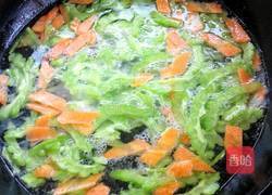 苦瓜炒肉的做法图解7