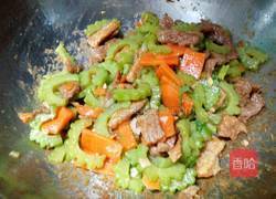 苦瓜炒肉的做法图解15