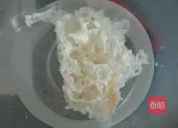 香梨银耳冰糖汁的做法图解3