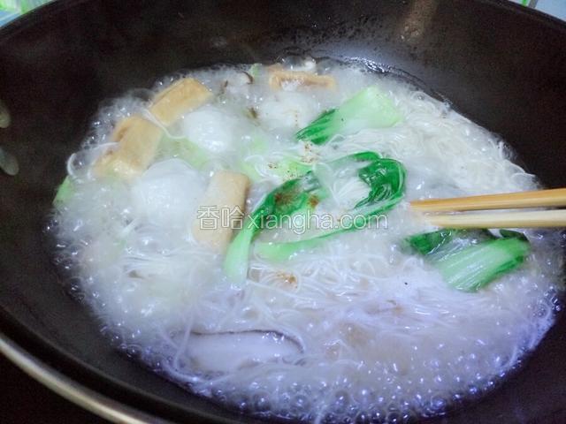 加盐，十三香，生抽。