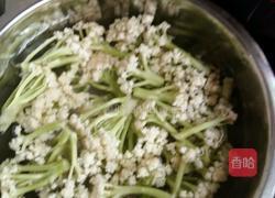 酱炒菜花的做法图解1