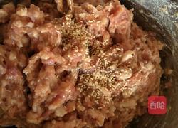 芹菜豬肉餡餃子的做法圖解2