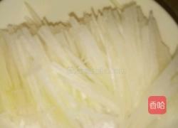 松仁萝卜汤的做法图解1