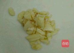 蒜香西芹的做法图解2