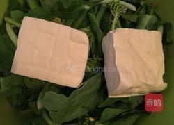 豆腐炒青菜的做法图解1