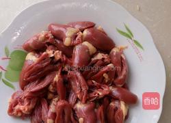 孜然辣炒鸡心的做法图解1