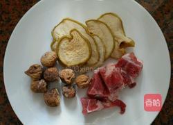 排骨无花果雪梨润肺汤的做法图解1