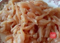 双椒炒鸡胸肉的做法图解1