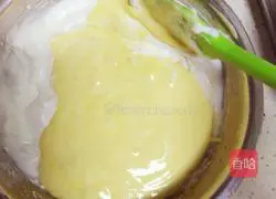 Illustration of how to make jam cake roll 11