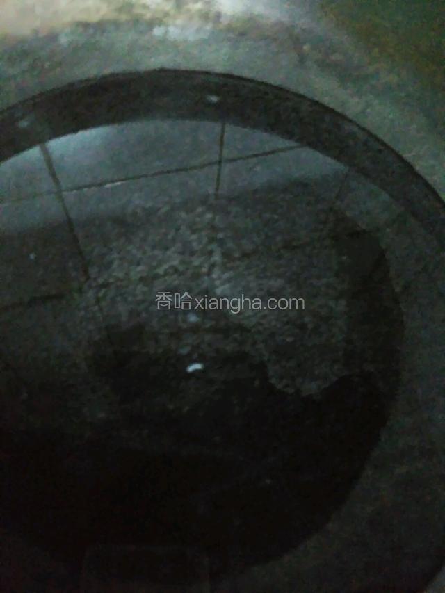 坐锅烧水，响边水。就是锅底起小泡的水。