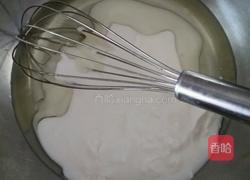 酸奶纸杯蛋糕的做法图解2