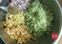 Hot bread...Illustration of how to make egg, zucchini and onion stuffing 8