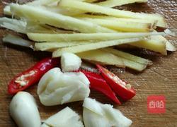 焖白鲳鱼的做法图解3