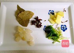 冰糖肘子的做法图解2