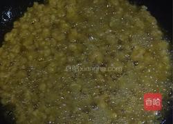 蛋黄玉米的做法图解3