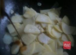 溜土豆片的做法图解5