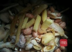 红枣花生凤爪汤(电饭煲)的做法图解6