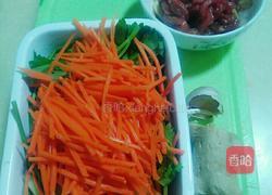 香芹牛肉丝的做法图解1