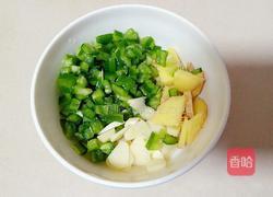 葱爆小河虾的做法图解2