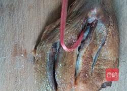 大蒜辣椒炒腊鸭的做法图解1