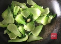 清炒油菜秆的做法图解2