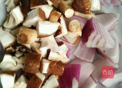 家庭版煲仔饭的做法图解1