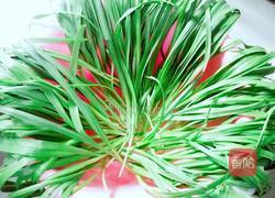 韭菜鸡蛋饺子馅的做法图解2