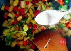 炒芹菜丁的做法图解5