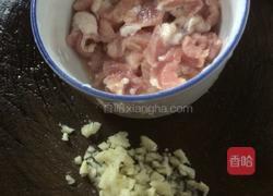 瘦肉炒生菜的做法图解1