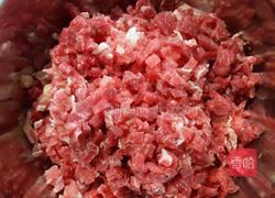 猪肉白菜馅水饺的做法图解2