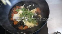番茄紫菜蛋花汤的做法图解11