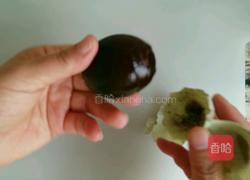 凉拌皮蛋豆腐#年夜饭的做法图解1