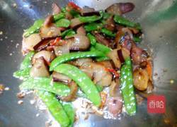 荷兰豆炒腊肉的做法图解10