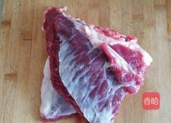 西红柿牛腩炖土豆的做法图解1