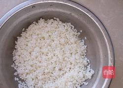 糯米丸子的做法图解1