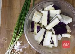 茄子肉丝的做法图解1