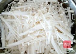 麻辣金针菇的做法图解2