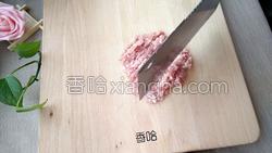 香椿豆腐肉饼的做法图解1